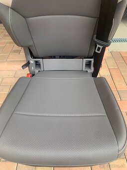 Prodám prostřední sedadlo VW Multivan T7 - 2