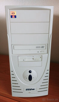Retro PC skrinka - 2