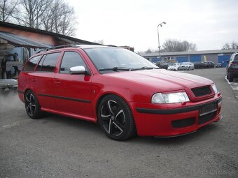 Skoda Octavia RS1 Kombi - 2