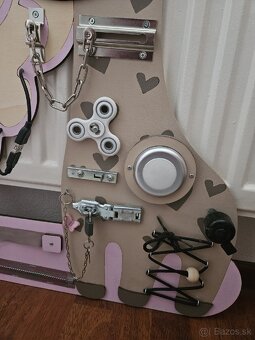 Detsky dreveny activity board - 2