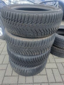 Goodyear Ultragrip 8, 205/55/16 Zimné - 2