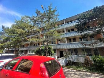 Afyreal predaj 3izb byt Púpavová, pôvodný stav, 14m2 miestno - 2