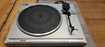 Gramofon yamaha - 2