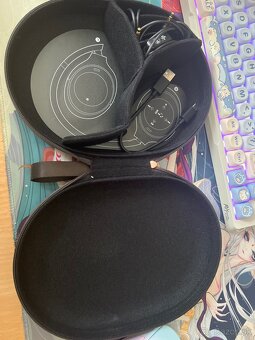 Slúchadlá Sony WH-1000XM4 – Predám - 2