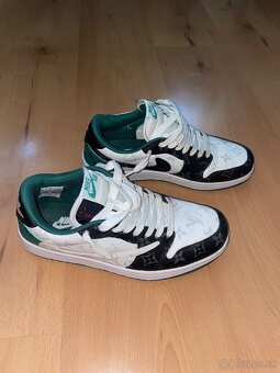 Travis Scott x Louis Vuitton x Jordan 1 Low - 2