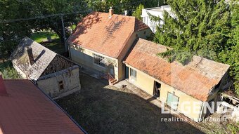 RD Nesvady, pekný pozemok 862 m2, pri stanici - TOP lokalita - 2