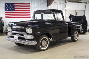 1959 GMC 100 bigwindow utility truck - 2