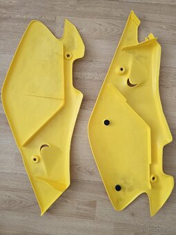 Tabuľky zadné Husqvarna CR 125/250/360 00-03 žltá - 2