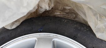 Predam kolesa s pneumatikami 185/60 R15 - 2