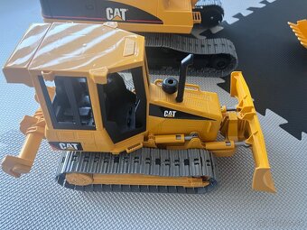 Bruder cat bager - 2