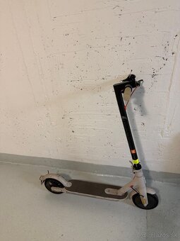 Mi Elektric Scooter 3 - 2