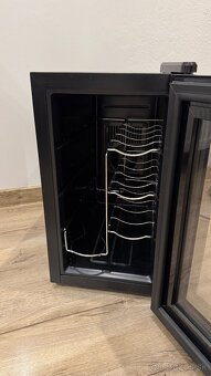 Chladnička na víno Philco 21L - 2