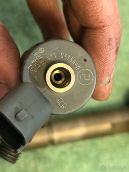 Vstrekovače Bosch 0445110119 - 2