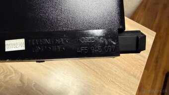 Audi A6 2009 Svetlo: 4F5945097 - 2