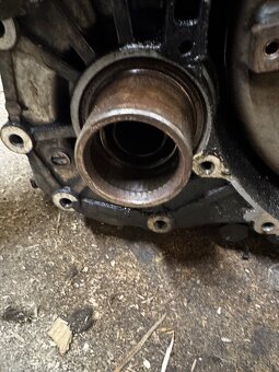 Predám prevodovku na Volvo xc90 d5 - 2