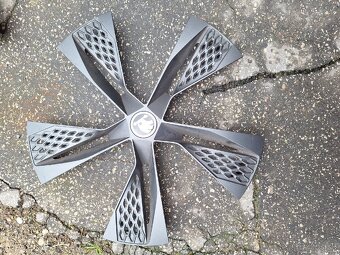 Puklice originál škoda karoq r19 - 2