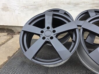 5X115 R19 ALU DEZENT - 2