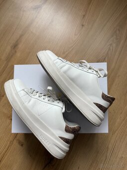 GUESS tenisky, velkost 38 - 2