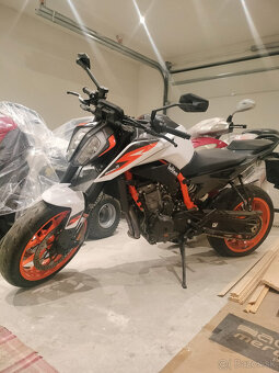 KTM Duke rady R - 2