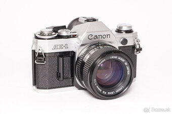 Canon AE-1, FD 50mm/1,4, blesk, brašňa - 2