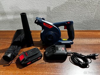 Aku vysávač a fúkač - 2