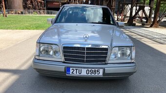Mercedes Benz W124 E200 - 2