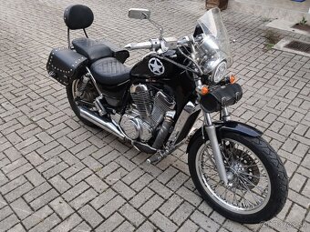 Suzuki Intruder VS 750 - 2