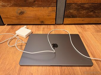 MacBook Pro 16” M2 Pro / 16GB RAM / 1TB SSD - Košice - 2
