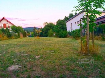 REZERVOVANÉ BA - Záh. Bystrica, STAVEBNÝ pozemok, 1484 m2 - - 2
