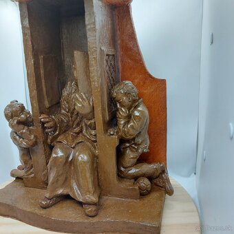 Predám starú keramiku ,,Spoveď,, V:36cm, Š:34cm , H:18cm - 2