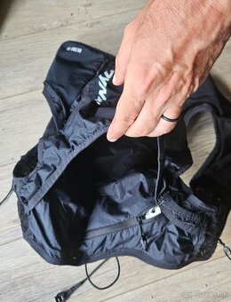 Bezecka vesta Dynafit 12 l - 2