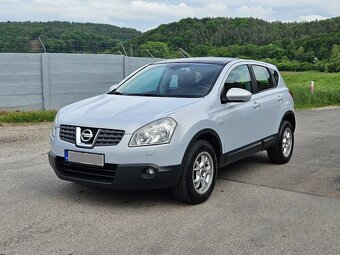 Nissan Qashqai 4x4 benzín 2.0i, automat, ťažné,STK do 4/2027 - 2