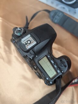 Canon EOS 60D - 2