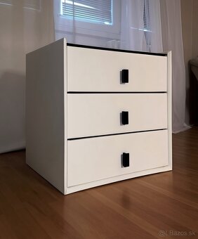 Smart nočný stolík s bezdrôtovým nabíjaním - 2