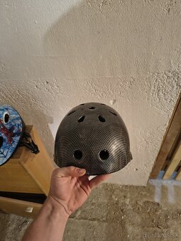 Predám detské prilby - 2