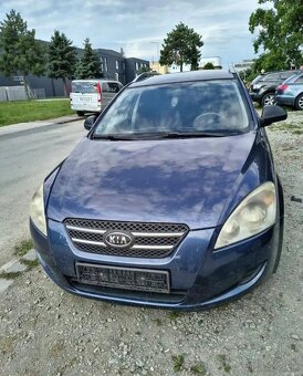 Rozpredám Kia ceed kombi 2008 1.4 80kw LPG - 2