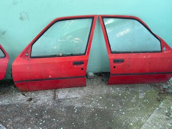 Peugeot 205 - 2