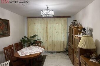 Svetlý dvojizbový byt s balkónom vo výbornej lokalite VK - 2