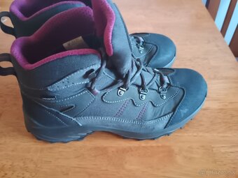 Turistické topánky č.39 - 2