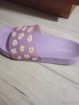 Dámske šľapky - 2