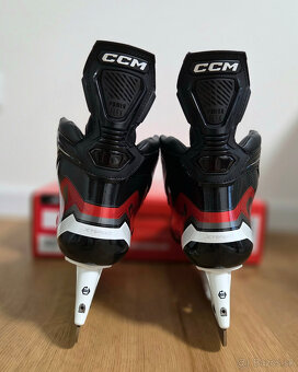 Korčule CCM Jetspeed FT6 Internediate - 2