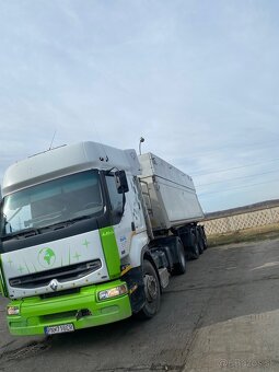 Renault + Náves - 2