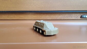 Stara hracka - Stare auto : OBRNENEC od IGRA - 2