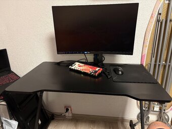 Kancelársky stôl - 2