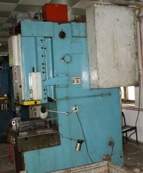 Lis výstředníkový LEU 100 M - 2