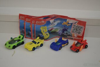 KINDER Autíčka. - 2