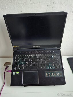 Acer Predator Helios 300, 240hz - 2