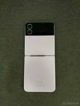Samsung Galaxy Z Flip 4 128GB - 2