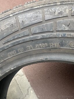 235/65 R16C Pirelli Chrono Winter - 2