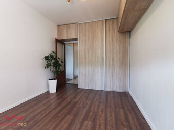 Na predaj 2-izbový byt v širšom centre mesta Komárno - 2